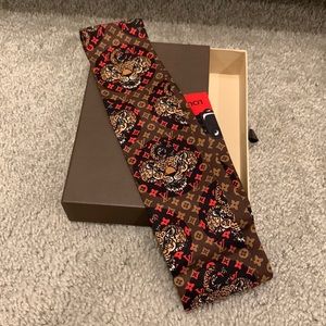 Brand new Louis Vuitton bandeau